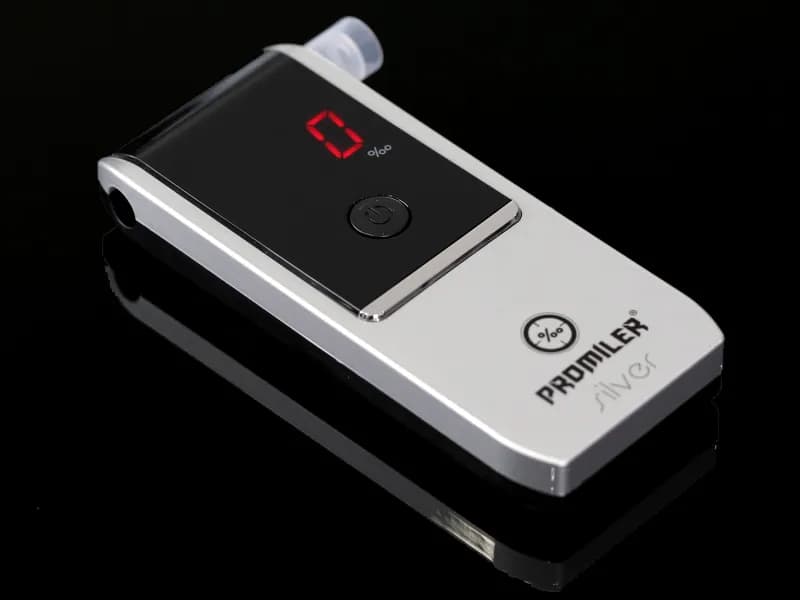 Co ile kalibrować alkomat, aby uniknąć błędnych pomiarów?