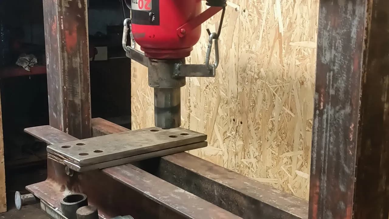 Jak zrobić prasę hydrauliczną z lewarka i zaoszczędzić pieniądze