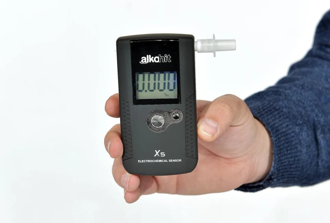 Jak zresetować alkomat i uniknąć utraty ważnych danych