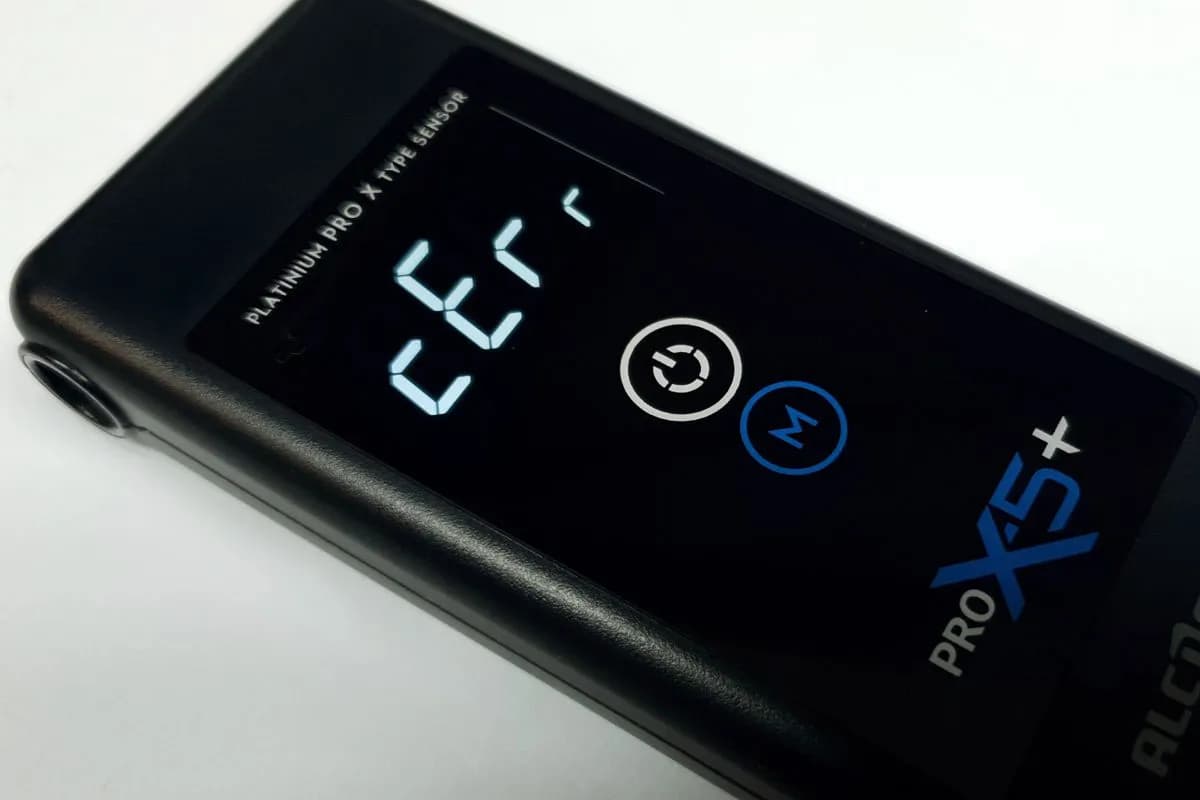 Jak odblokować alkomat Pro X-5 i uniknąć kosztownych błędów