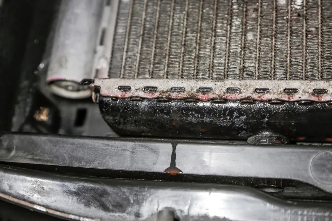 Jak uszczelnić chłodnicę jajkiem - skuteczna metoda na drobne wycieki