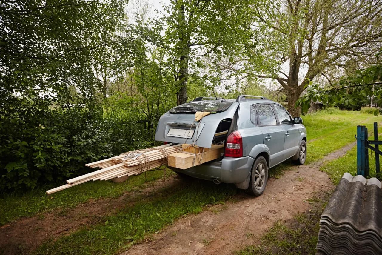 Ile towar może wystawać z naczepy? Sprawdź przepisy i limity