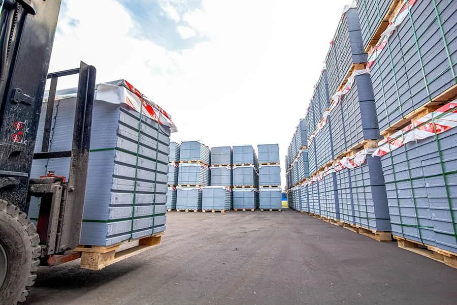 Jak ułożyć 34 palety na naczepie, by uniknąć problemów z transportem