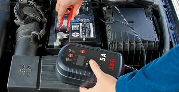 Jakiej firmy kupić prostownik z rozruchem, aby uniknąć problemów?